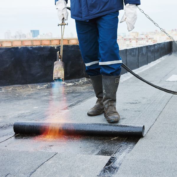 Heating and Melting Bitumen Roofing Felt